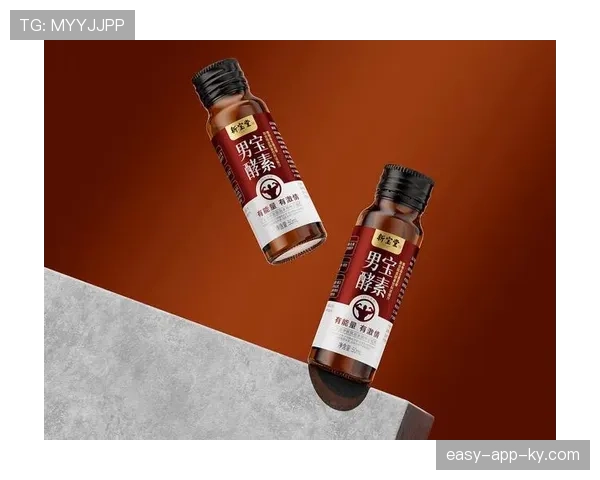 覃海洋家的冰箱里塞满蛋白粉,连饮料都按毫升算 覃海洋家的冰箱里塞满蛋白粉,连饮料都按毫升算